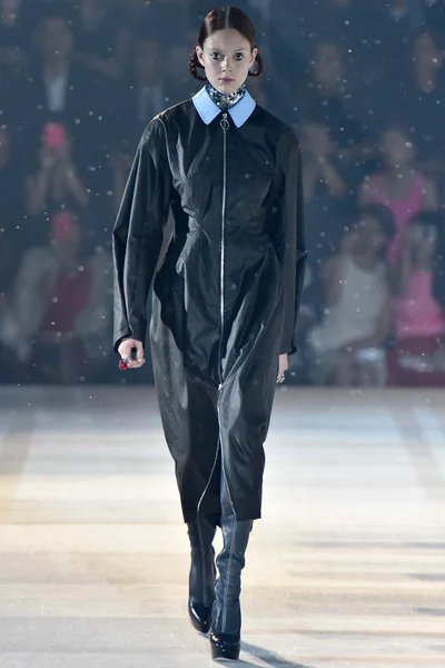 Look 2